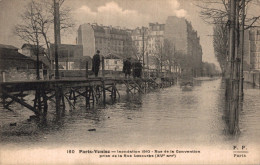 75 - PARIS VENISE - INONDATIONS 1910 / RUE DE LA CONVENTION - La Crecida Del Sena De 1910