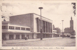 La Gare : Vue Extérieure De La Nouvelle Gare - Bahnhof