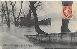 CPA Paris La Grande Crue De La Seine Janvier 1910 - Le Port Solférino - Arrondissement: 07