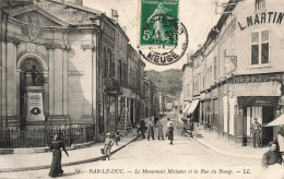 FRANCE - Bar Le Duc - Vue Sur Le Monument Michaux Et La Rue Du Bourg - L L - Animé  - Carte Postale Ancienne - Bar Le Duc