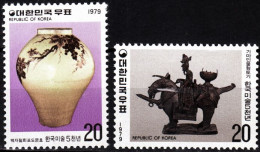 KOREA SOUTH 1979 Korean Art - 5000. 3rd Issue. Porcelain Sculpture, MNH - Porzellan
