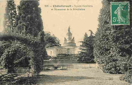 86 - Chatellerault - Square Gambetta Et Monument De La Révolution - Oblitération Ronde De 1913 - CPA - Voir Scans Recto- - Chatellerault