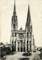 28 - Chartres - La Cathédrale - Carte Dentelée - CPSM Grand Format - Voir Scans Recto-Verso - Chartres