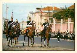 Animaux - Chevaux - Portugal - Lisboa - Lisbonne - Palacio De Belém-Render Da Guarda - La Relève De La Garde Au Palais D - Pferde