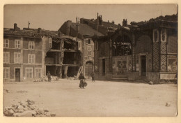 Cpa Photo Animée Civil Soldats Quartier Des Halles - Commerce - Saint-Mihiel Meuse Guerre 14-18 WW1 - Saint Mihiel