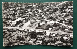 Douala, Quartier De New-Bell, Lib "Au Messager", N° 1562 - Cameroun