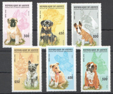 Wb325 1996 Guinea Fauna Pets Dogs Chiens De Races 1Set Mnh - Honden