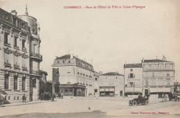 COMMERCY -55- Place De L'Hôtel De Ville Et Caisse D'Epargne. - Commercy