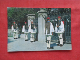 Soldiers.  Greece Ref 6394 - Grèce