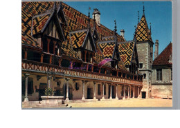 BEAUNE 21 - L'Hôtel Dieu La Cour D'HOnneur  - Beaune