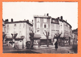 10188 ● ● MAZAMET 81-Tarn Kiosque Journaux Jeunes Cyclistes Animation Mazamétaine Place OLOMBEL 1940s ALAIN N°1 - Mazamet