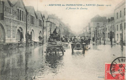 Nantes * Souvenir Des Inondations Janvier 1910 * L'avenue De Launay * Attelage * Automobile Voiture Ancienne - Nantes