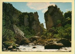 48. GORGES DU TARN – Passage Dans Le Chaos Du Pas De Soucy / Le Belvédère (voir Scan Recto/verso) - Gorges Du Tarn