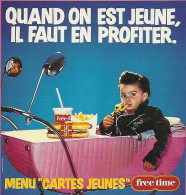 CPM Pub - Menu "Cartes Jeunes" FREE TIME - Quand On Est Jeune Il Faut En Profiter - Enfant Dans Landau Hamburger (A 15) - Advertising