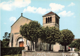 Toulon Sur Allier * Place De L'église Du Village - Autres & Non Classés