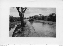 SOMALIE PISTE SOMALIENNE AVEC CAMION   ARMEE ITALIENNE  PHOTO ORIGINALE  9 X 6 CM - War, Military