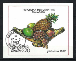 MADAGASCAR Ca. 1992: B&F Obl. "Fruits" - Fruits