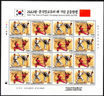 KOREA SOUTH 2002 Martial Sports: Teakwondo Kung-fu. Joint China. MINI-SHEET, MNH - Emissions Communes