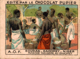 CHROMO CHOCOLAT PUPIER / SOUDAN DAHOMEY NIGER - MARCHE INDIGENE AU DAHOMEY - Autres & Non Classés