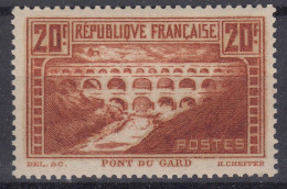 FRANCE PONT GARD N° 262e IIA RIVIERE BLANCHE NEUF * GOMME TRACE DE CHARNIERE - COTE 535 € - Ongebruikt