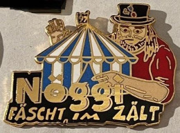 CIRQUE - ZIRKUS - CIRCUS - CIRCO - CHAPITEAU - NÖGGI FÄSCHT. IM ZÄLT - CARNAVAL - EGF -    (34) - Personnes Célèbres