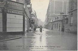 CPA Paris La Grande Crue De La Seine Janvier 1910 - La Rue Saint-Dominique - Arrondissement: 07