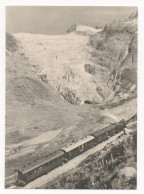 TRAIN POUR ANDERMATT  EN DESSUS DE GLETSCH (AU FOND LE GLACIER DU RHÔNE ) VERS 1925 - Eisenbahnen