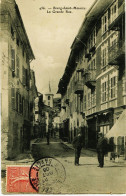 3654 - Savoie  - BOURG SAINT MAURICE :  Le Bas De La Grande Rue -  Gendarme  - - Circulée En 1906 - Grimal 456 - Bourg Saint Maurice