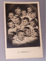 Carte  Photo , D'enfants , Les Optimistes - Groupes D'enfants & Familles