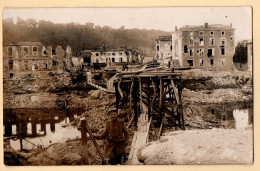 Cpa Photo Soldat Allemand Sur Passerelle Pont Meuse - Ruines Hôtel Moderne - Saint Mihiel Meuse Guerre 14-18 WW1 - Saint Mihiel