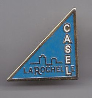 Pin's Casel La Rochelle En Charente Maritime Dpt 17  Réf 4404 - Steden