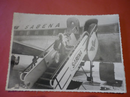 Sabena ... Avion ... Passagère Embarquant Pour Le Congo En 1959 / Photo 17,5 Cm Sur 12,5 Cm  ( Voir Verso ) - 1946-....: Moderne