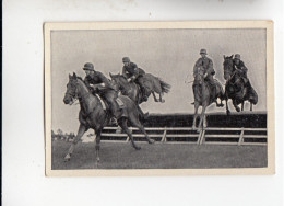 Mit Trumpf Durch Alle Welt  Wehrsport Rennbahn Grunewald Patrouillenreiten C Serie 6 # 5 Von 1934 - Zigarettenmarken