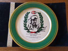 Assiette Pub Bougies  Champion Courses Automobile Les Champions De 1965 - Rallyeschilder