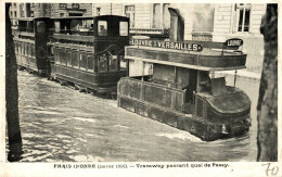 PARIS INONDE TRAMWAY PASSANT QUAI DE PASSY - Überschwemmung 1910