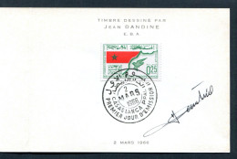 RC 27472 MAROC N° 498 ANNIVERSAIRE DE L'INDEPENDANCE ENCART 1er JOUR TIRAGE 200 Ex SIGNÉ JEAN DANDINE - Marokko (1956-...)