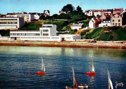 Audierne   G45          L'entrée Du Port. Au Fond L'école D'apprentissage Maritime - Audierne