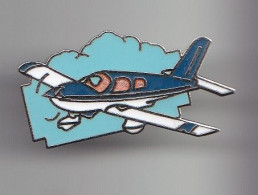 Pin's  Avion Réf 6381 - Aviones