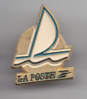 Pin's La Poste Bateau Voilier  Réf 3166 - Postwesen
