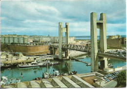 29. BREST. PONT DE RECOUVRANCE ET L'ARSENAL. 1971. - Brest