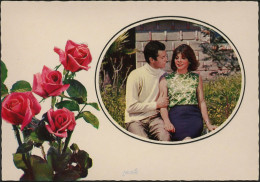 ROMANCE D’AMOUR 1960 "Bouquet De Rose Avec Couple Portrait Fenêtre" - Koppels