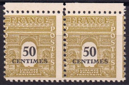 1945 Y&T 704 Variété PIQUAGE A CHEVAL PAIRE BORD DE FEUILLE N** - Unused Stamps