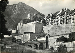 05 - Briançon - La Porte D'Embrun Et Les Remparts - Mention Photographie Véritable - CPSM Grand Format - Voir Scans Rect - Briancon