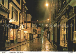 72288139 York UK Stonegate By Night York - Autres & Non Classés