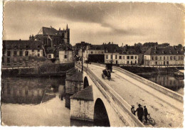 77 - MONTEREAU - Le Pont De Seine Et L'Eglise - Montereau