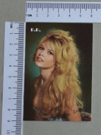 CALENDAR  - BRIGITTE BARDOT - 2024 - 2 SCANS  - (Nº59050) - Small : 2001-...