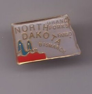 Pin's North Dakota Réf  305 - Steden