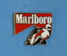 1 PIN'S //   ** CIRCUIT GP MOTO / MARLBORO ** - Motorbikes