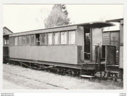 CPM TRAIN VOIR DOS 19 Le Mortier-Gumond Voiture Voyageurs à Bogies Série 24-27 Le 13/04/1960 - Other & Unclassified