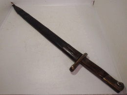 ANCIENNE BAIONNETTE A IDENTIFIER FOURREAU EN CUIR - Knives/Swords